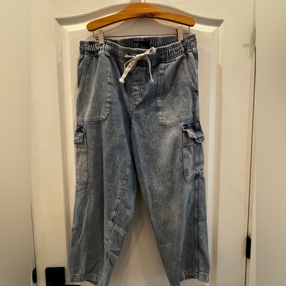 GAP Factory Easy Fit Cargo Ankle Length Jeans with Drawstring